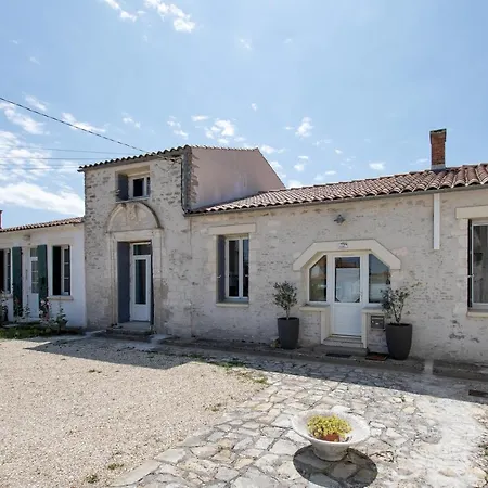 Holiday home La Jonchere *